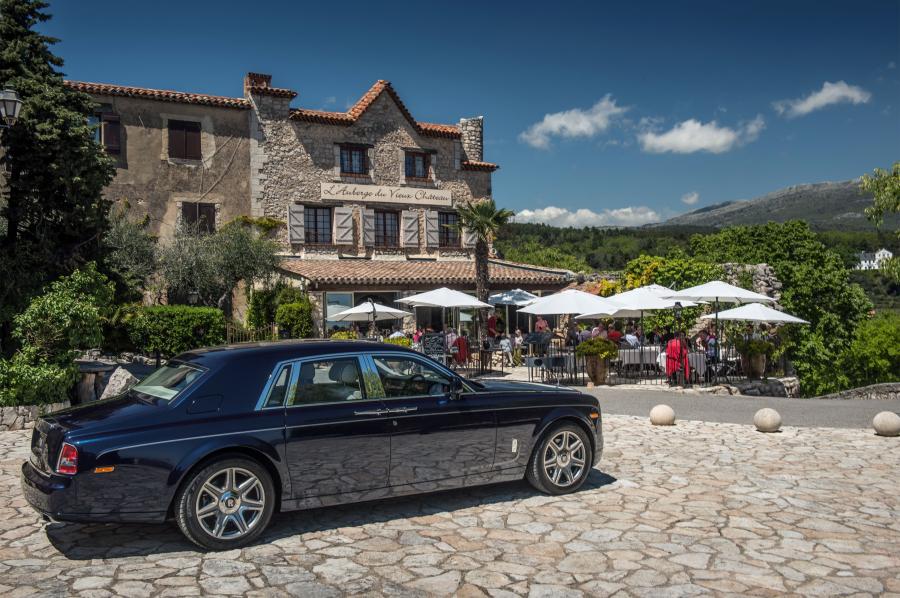  Rolls-Royce Phantom 2012 года  (фото 24 из 38)